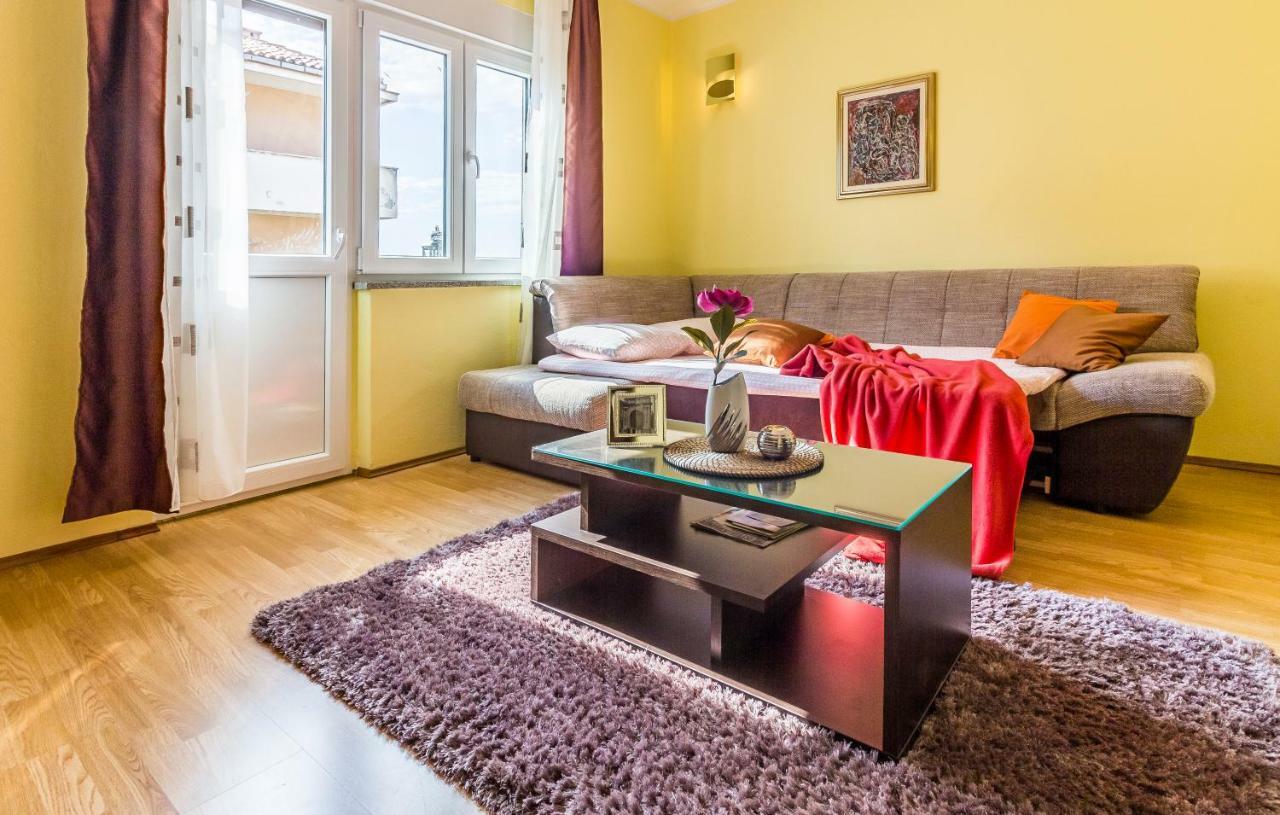Pula Apartment ภายนอก รูปภาพ