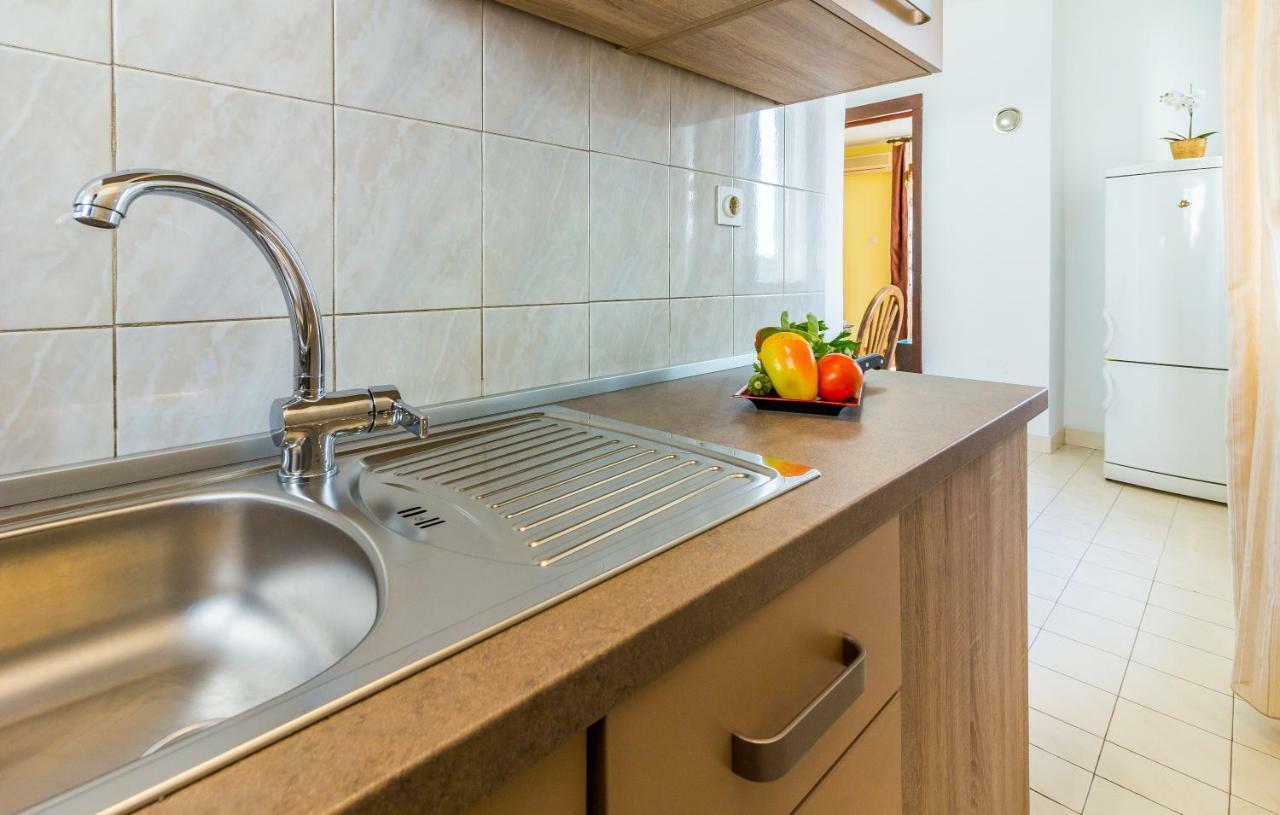 Pula Apartment ภายนอก รูปภาพ