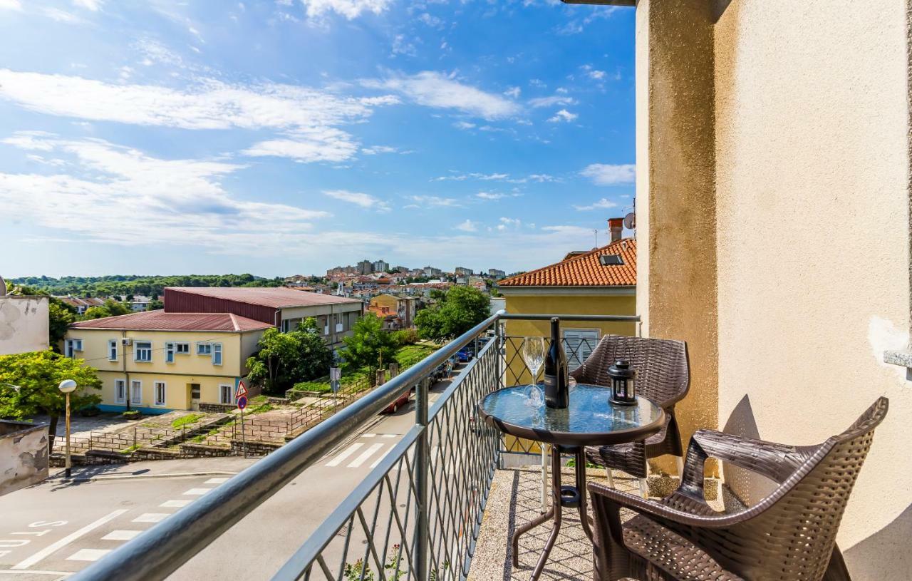 Pula Apartment ภายนอก รูปภาพ