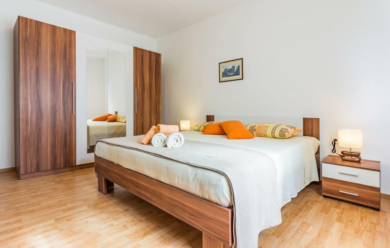 Pula Apartment ภายนอก รูปภาพ